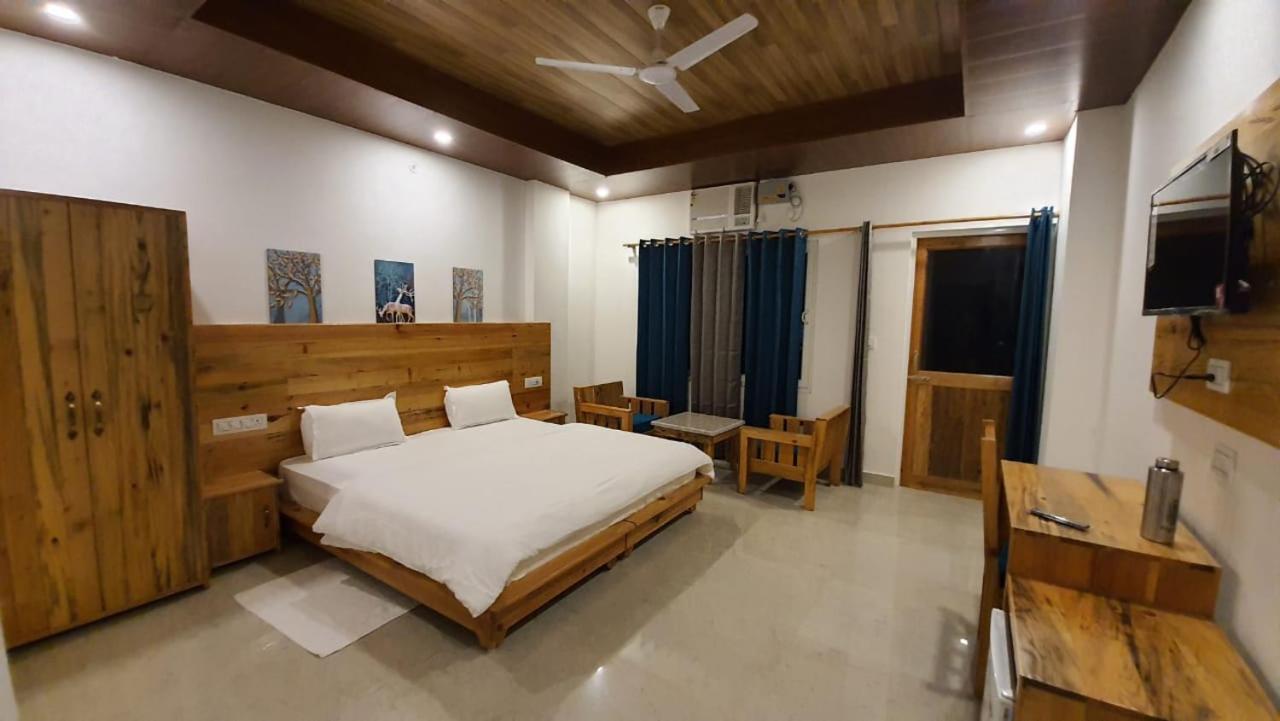 Hill Hoppers Hotel Rishikesh Ngoại thất bức ảnh